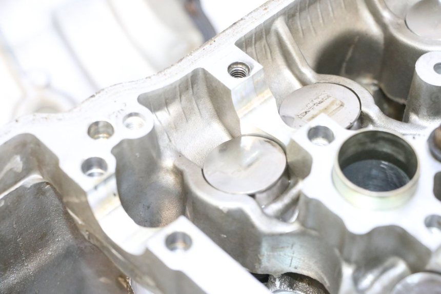 photo de FRONT CYLINDER HEAD HONDA VFR FI RC46 800 (1998 - 2001) - High-resolution close-up