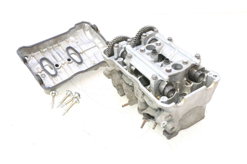 photo de FRONT CYLINDER HEAD HONDA VFR FI RC46 800 (1998 - 2001) - Fixing points details