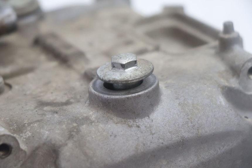 photo de FRONT CYLINDER HEAD HONDA XLV VARADERO 125 (2007 - 2012) - Zoom on usage condition