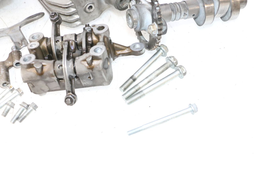 photo de FRONT CYLINDER HEAD HONDA XRV AFRICA TWIN 750 (1990 - 1992) - Used quality zoom