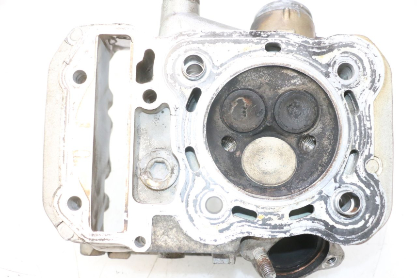photo de FRONT CYLINDER HEAD HONDA XRV AFRICA TWIN 750 (1990 - 1992) - Technical close-up