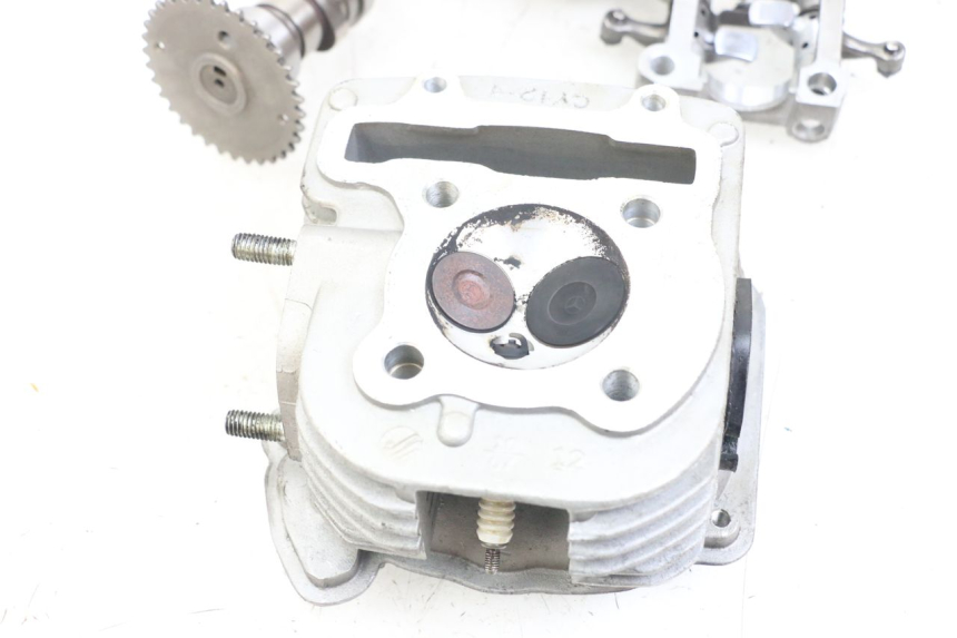 photo de CYLINDER HEAD JONWAY AZTRAL 125 (2008 - 2017) - Distinctive features