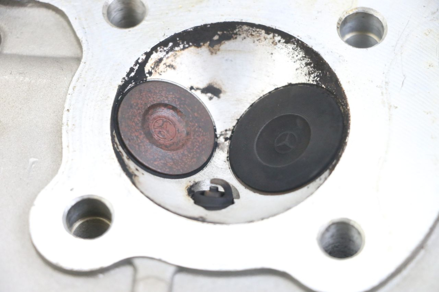 photo de CYLINDER HEAD JONWAY AZTRAL 125 (2008 - 2017) - Component zoom