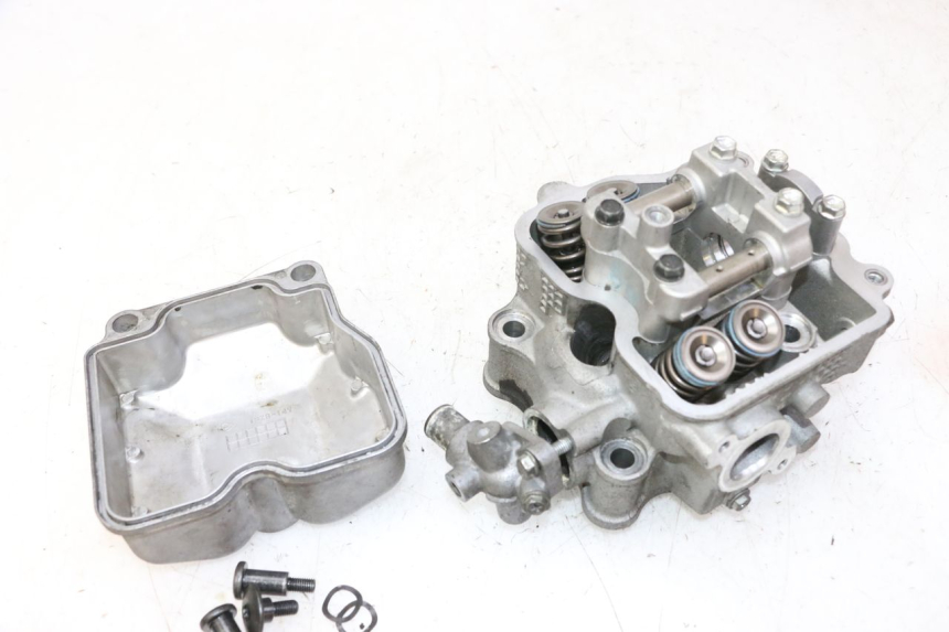 photo de CYLINDER HEAD SUZUKI BURGMAN 125 (2007 - 2014) - Surface and material condition