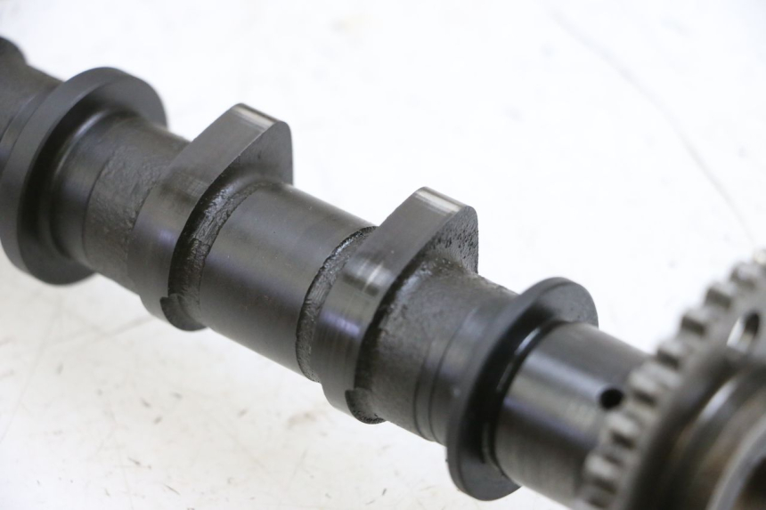 photo de CYLINDER HEAD SUZUKI BURGMAN 650 (2013 - 2020) - High-resolution close-up