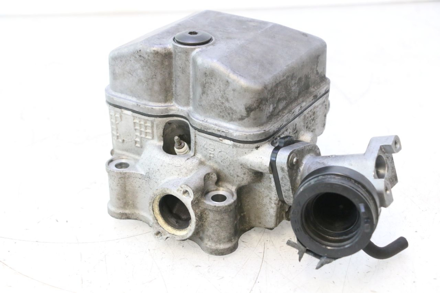 photo de CYLINDER HEAD SUZUKI BURGMAN 125 (2007 - 2014) - High-resolution close-up