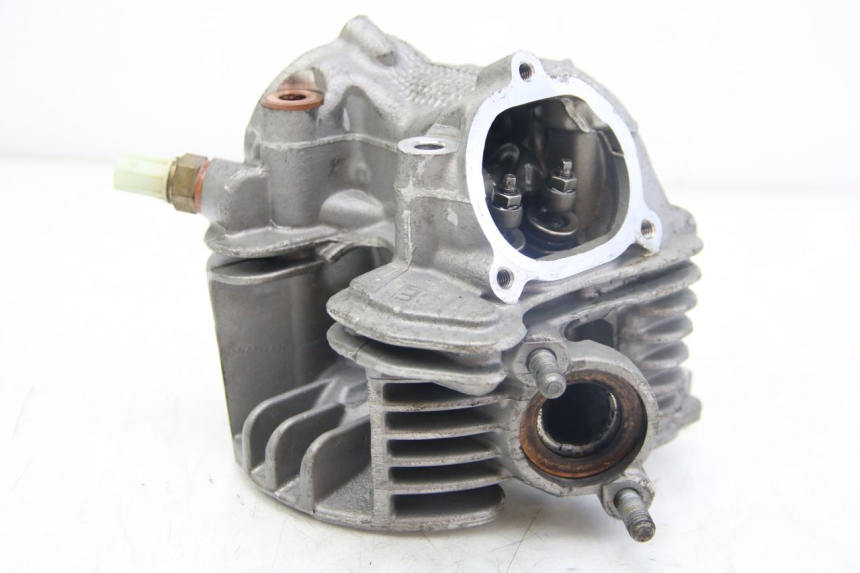 photo de CYLINDER HEAD YAMAHA BW'S BWS 125 (2010 - 2013) - Surface and material condition