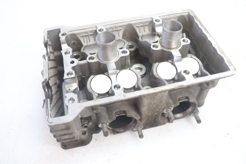 photo de CYLINDER HEAD BMW C SPORT 650 (2015 - 2021) - Detailed visual inspection