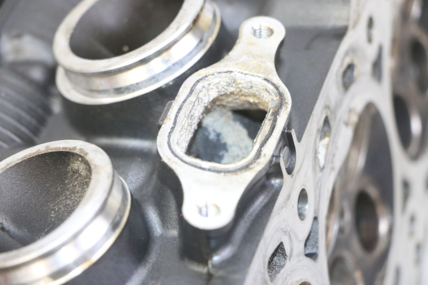 photo de CYLINDER HEAD HONDA CB R 1000 (2018 - 2023) - Checked used part