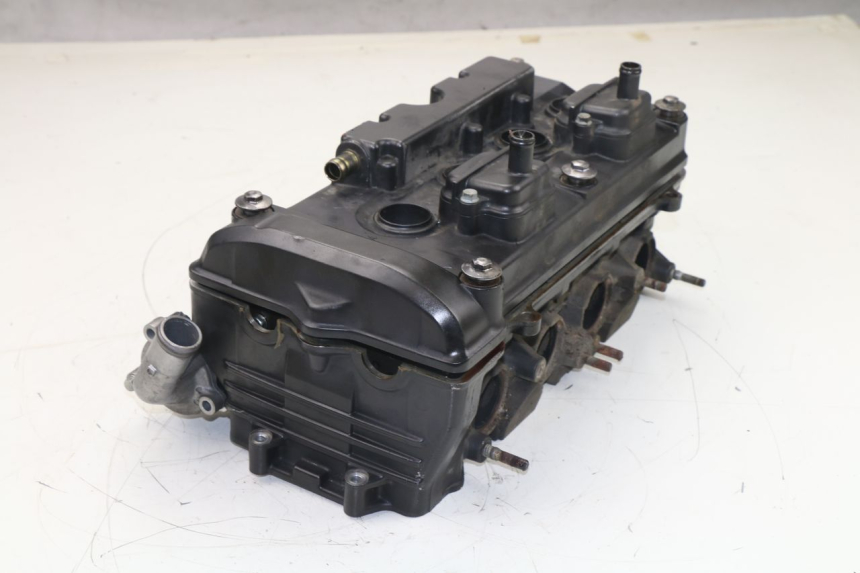 photo de CYLINDER HEAD HONDA CBF N 600 (2004 - 2007) - Additional view of the item