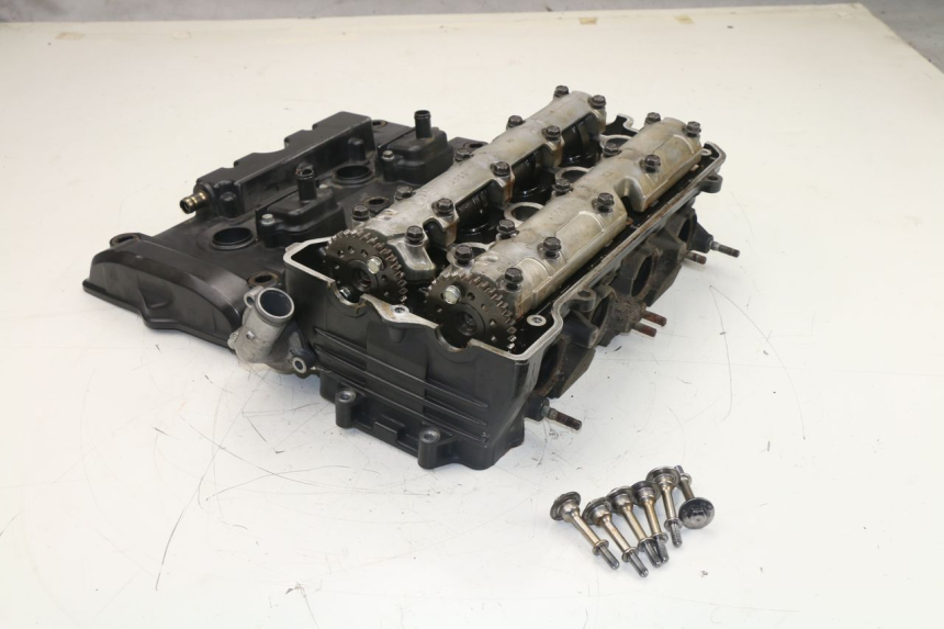 photo de CYLINDER HEAD HONDA CBF N 600 (2004 - 2007) - Markings and original references