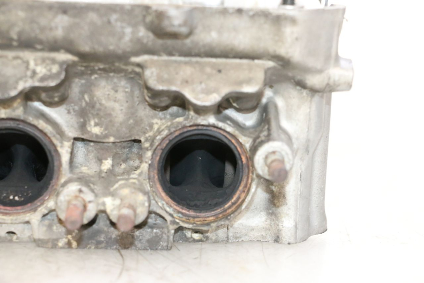 photo de CYLINDER HEAD HONDA CBR RR FIREBLADE 900 (1992 - 1994) - Technical close-up