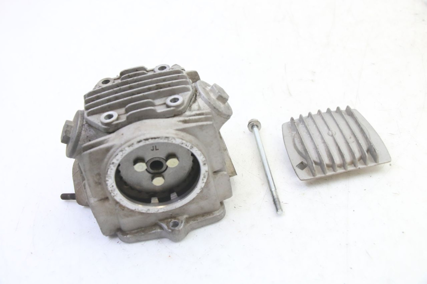 photo de CYLINDER HEAD SPEEDY DELUXE 125 - Fixing points details