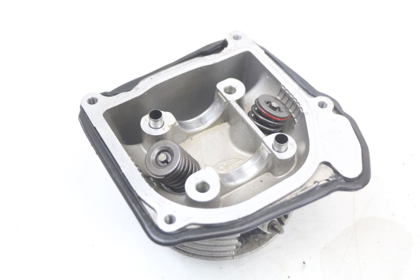 photo de CYLINDER HEAD LONGJIA DIGITA 4T 50 (2019 - 2022) - Distinctive features