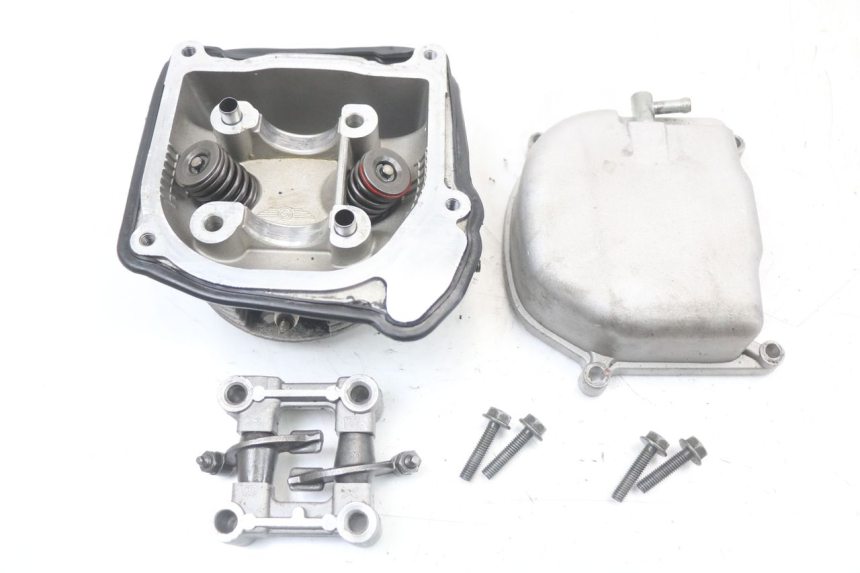 photo de CYLINDER HEAD LONGJIA DIGITA 4T 50 (2019 - 2022) - Technical close-up