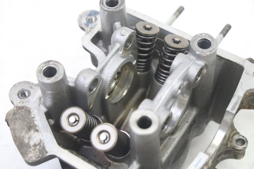 photo de CYLINDER HEAD KYMCO DINK STREET 125 (2009 - 2014) - Component zoom