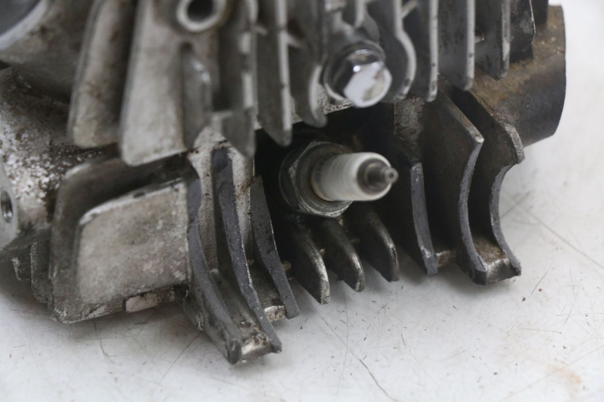 photo de CYLINDER HEAD LONCIN DIRT BIKE 125 - Markings and original references