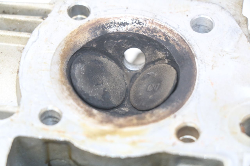 photo de CYLINDER HEAD CCR DIRT BIKE 110 - Fixing points details