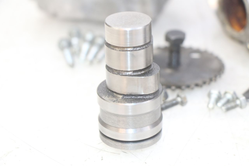 photo de CYLINDER HEAD PEUGEOT ELYSEO 125 (1999 - 2004) - Focus on structure