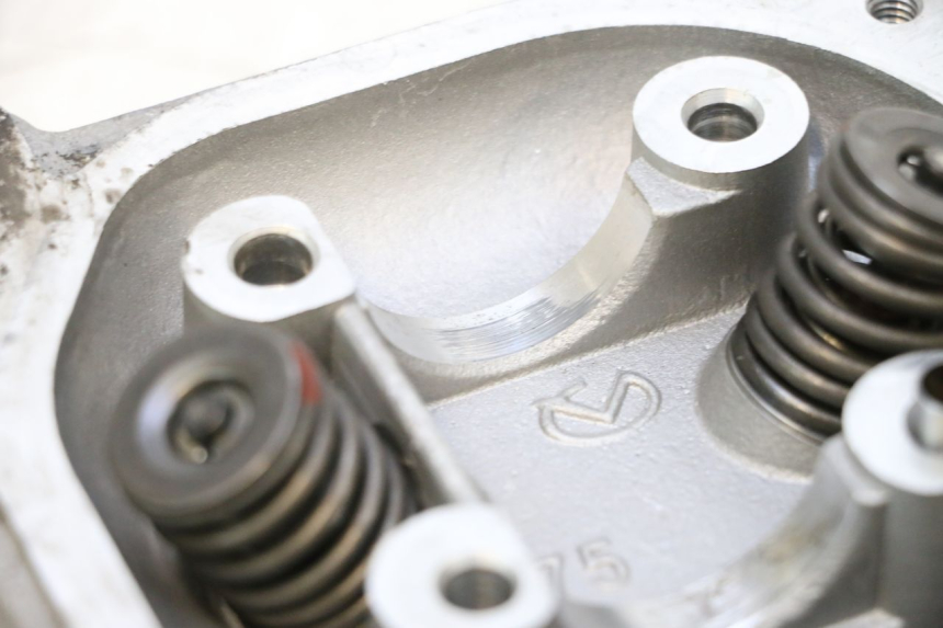 photo de CYLINDER HEAD JM MOTORS EVOLIS 4T 50 (2018 - 2022) - Zoom on usage condition