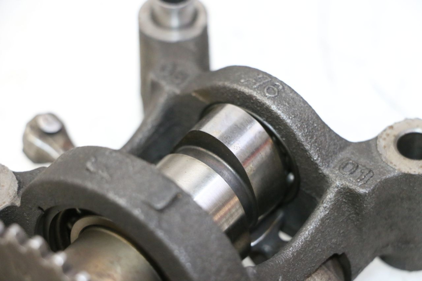 photo de Cylinder head HONDA FES S-WING SWING ABS 125 (2007 - 2015) - Supplementary product photo