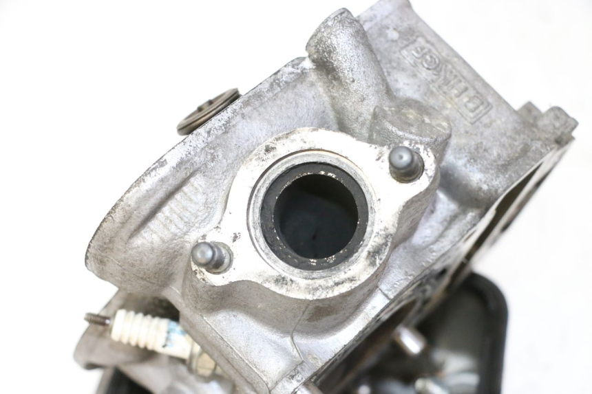 photo de Cylinder head HONDA FES S-WING SWING ABS 125 (2007 - 2015) - Markings and original references