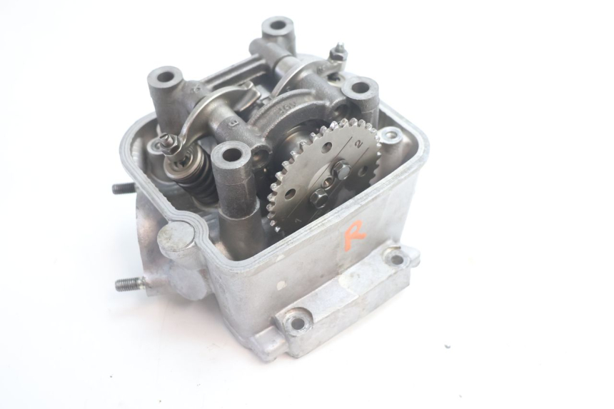 photo de Cylinder head HONDA FES S-WING SWING ABS 125 (2007 - 2015) - Component detail