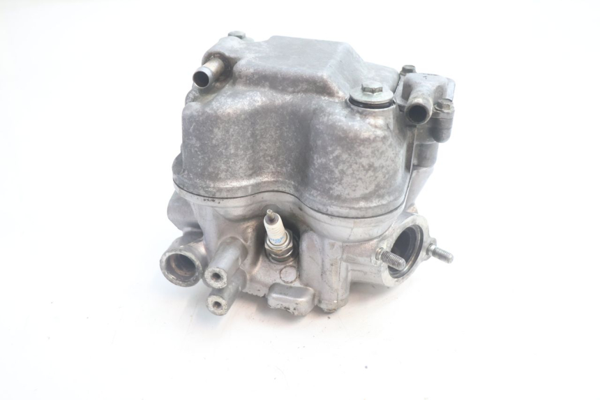 photo de Cylinder head HONDA FES S-WING SWING ABS 125 (2007 - 2015) - Supplementary product photo