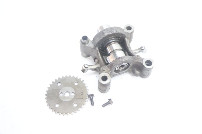 photo de Cylinder head HONDA FES S-WING SWING ABS 125 (2007 - 2015) - Surface and material condition