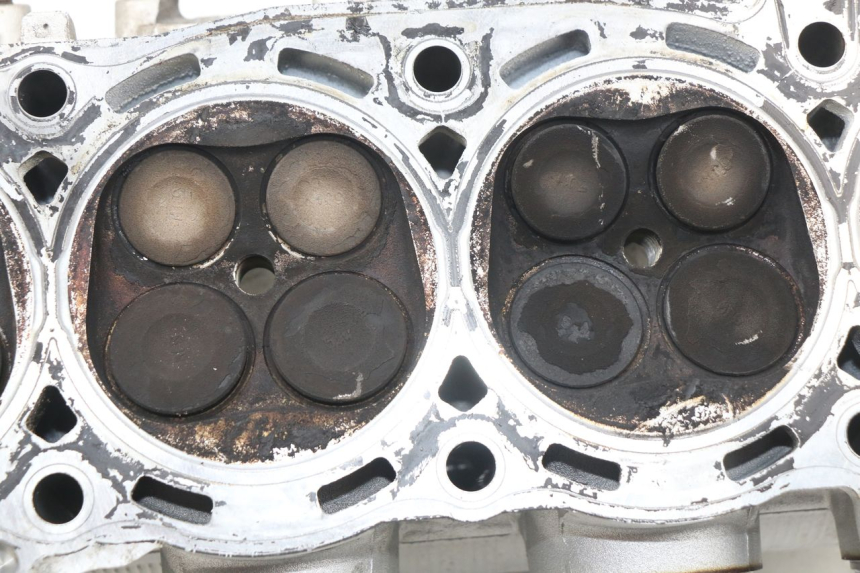 photo de CYLINDER HEAD YAMAHA FJR ABS 1300 (2006 - 2012) - Focus on structure