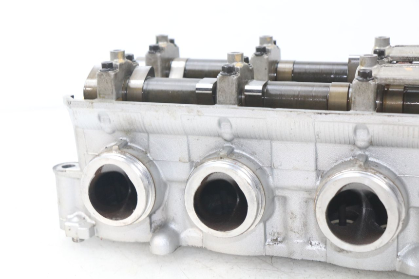 photo de CYLINDER HEAD YAMAHA FJR ABS 1300 (2006 - 2012) - Surface and material condition
