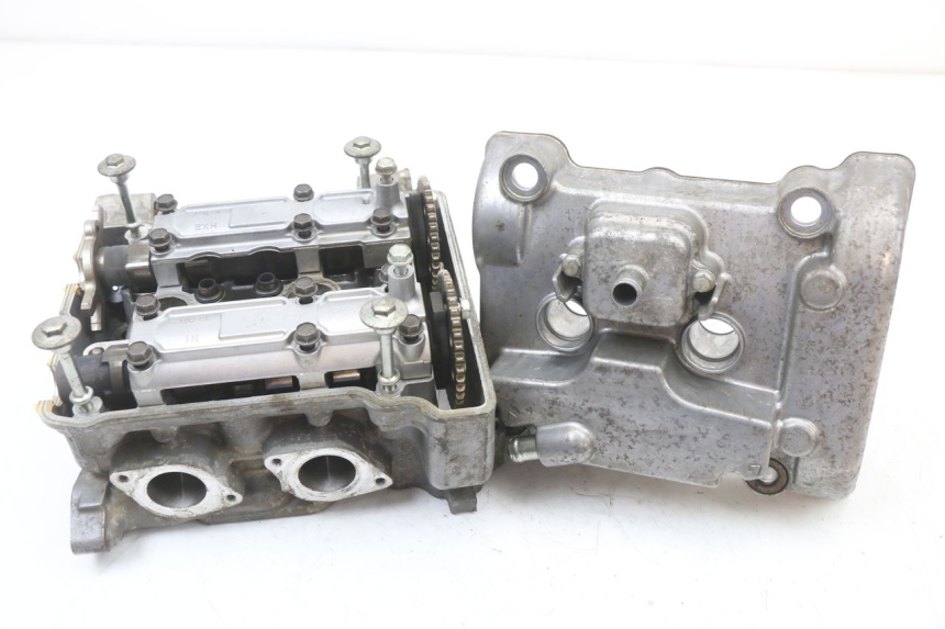 photo de CYLINDER HEAD HONDA FJS SILVER WING SILVERWING 400 (2005 - 2008) - Component detail