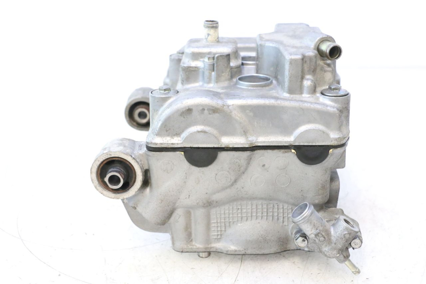 photo de CYLINDER HEAD HONDA FJS SILVER WING SILVERWING 400 (2005 - 2008) - Focus on structure