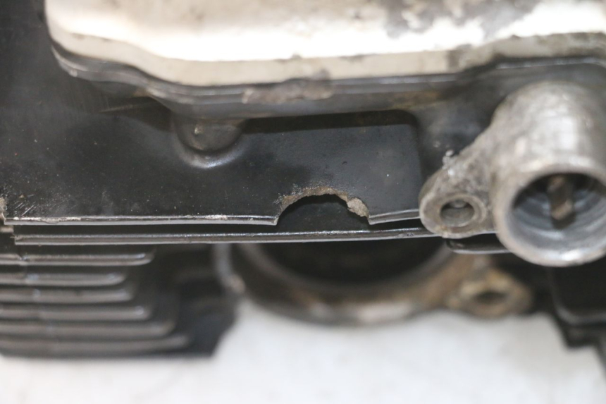 photo de CYLINDER HEAD SUZUKI GS GSE 500 (2001 - 2003) - Surface and material condition