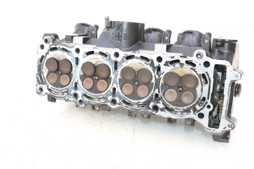 photo de CYLINDER HEAD SUZUKI GSR 600 (2005 - 2012) - Distinctive features