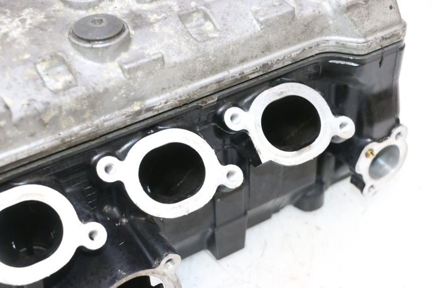 photo de CYLINDER HEAD SUZUKI GSR 600 (2005 - 2012) - High-resolution close-up