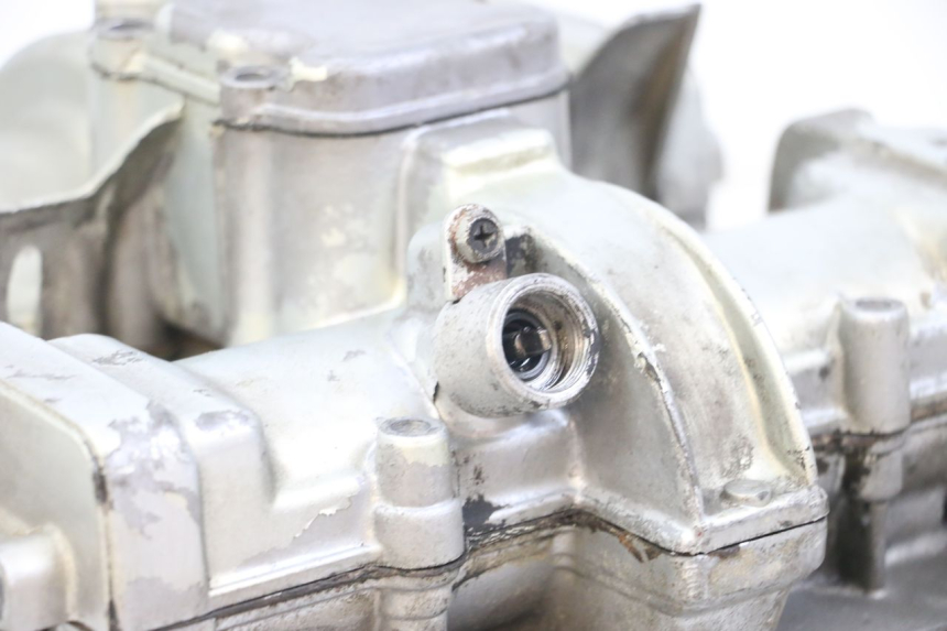 photo de CYLINDER HEAD SUZUKI GSX E 250 (1982 - 1983) - Distinctive features