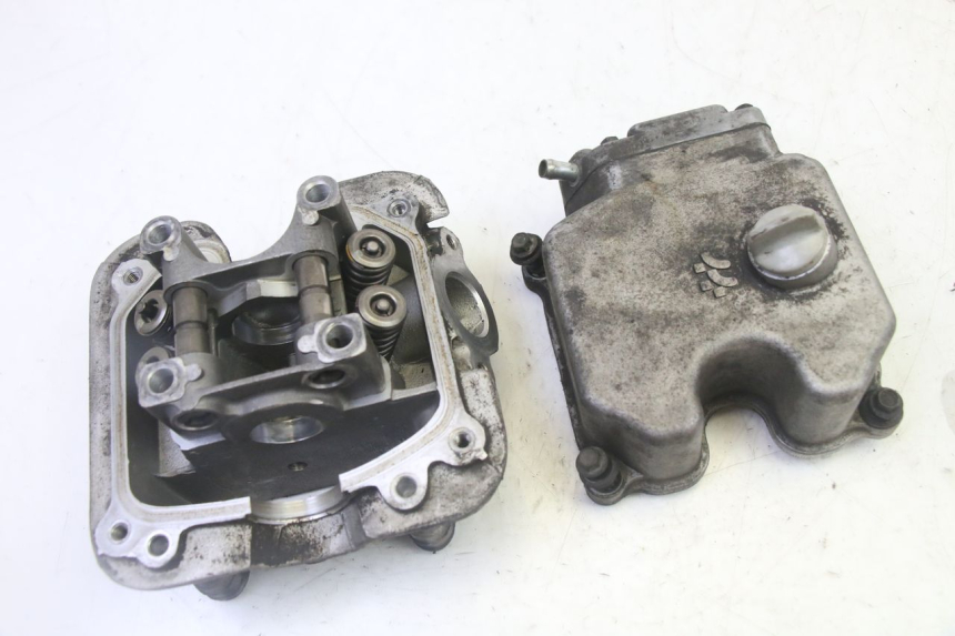 photo de CYLINDER HEAD DAELIM HISTORY 125 (2001 - 2002) - Main view