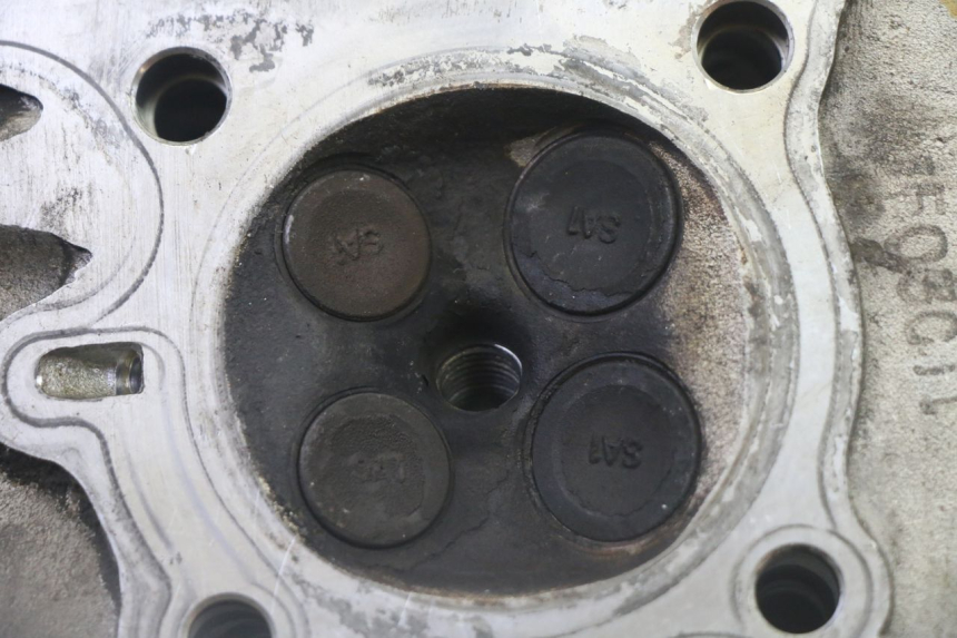 photo de CYLINDER HEAD DAELIM HISTORY 125 (2001 - 2002) - Component zoom