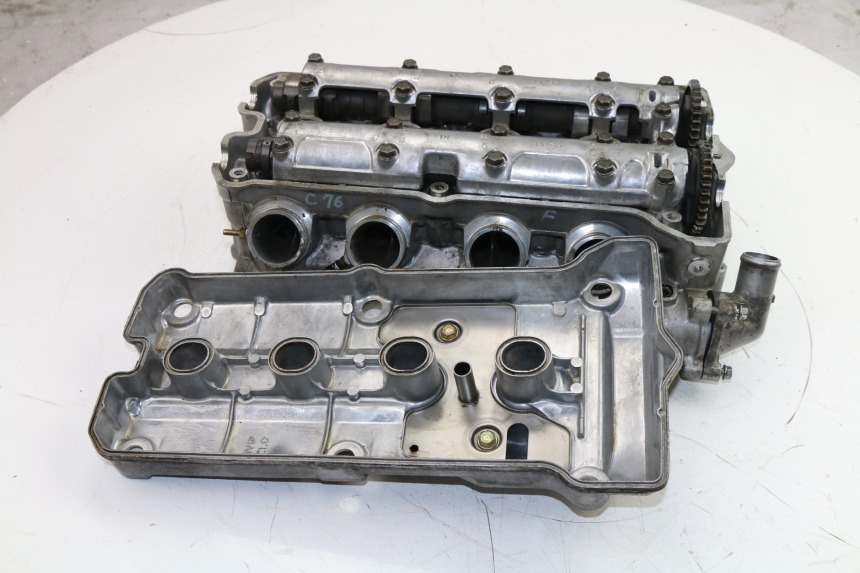 photo de CYLINDER HEAD HONDA CBR F 600 (1991 - 1994) - Component detail