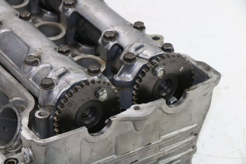 photo de CYLINDER HEAD HONDA CBR F 600 (1991 - 1994) - Additional view of the item