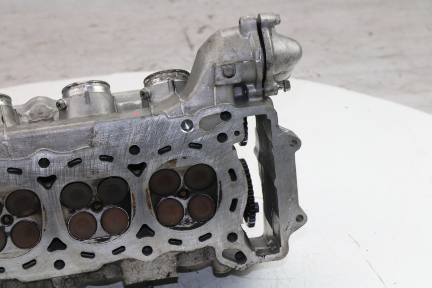 photo de CYLINDER HEAD HONDA CBR F 600 (1991 - 1994) - Zoom on usage condition