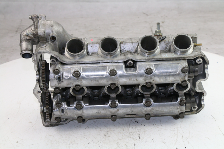 photo de CYLINDER HEAD HONDA CBR F 600 (1991 - 1994) - Fixing points details