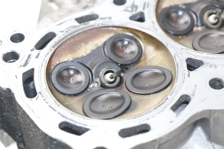 photo de CYLINDER HEAD HONDA INTEGRA NC D 750 (2016 - 2018) - Zoom on usage condition