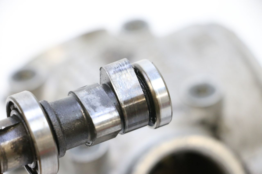 photo de CYLINDER HEAD SYM JET 14 4T 50 (2018 - 2022) - Additional view of the item
