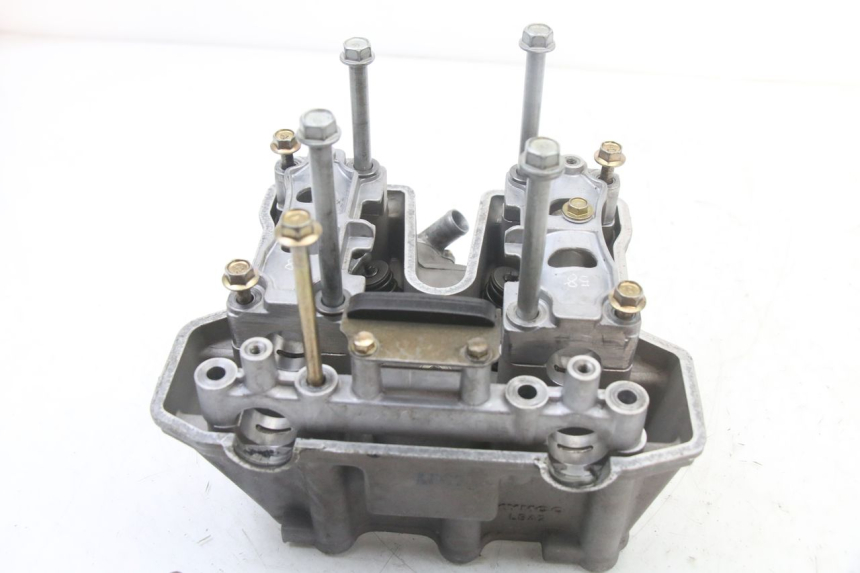 photo de CYLINDER HEAD KYMCO XCITING 500 (2007 - 2010) - Surface and material condition