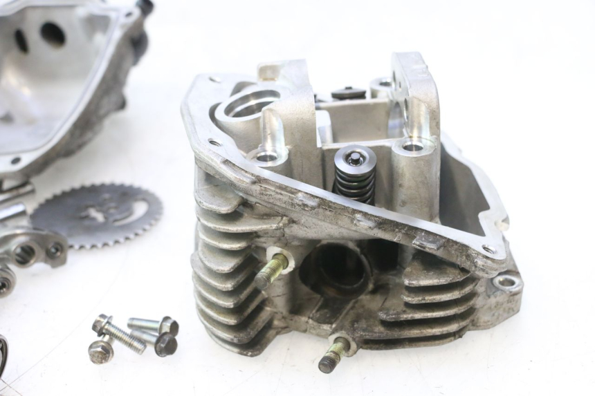 photo de CYLINDER HEAD PIAGGIO LIBERTY IGET S 125 (2016 - 2020) - Used quality zoom