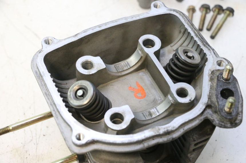 photo de CYLINDER HEAD KYMCO LIKE 125 (2009 - 2016) - Surface and material condition