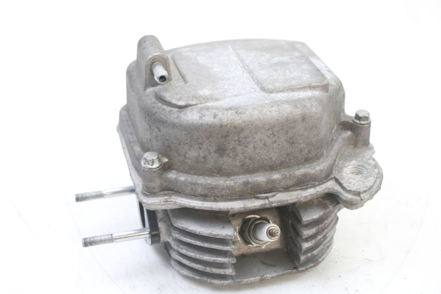 photo de CYLINDER HEAD LONGJIA SHARPY 125 (2020 - 2024) - Distinctive features