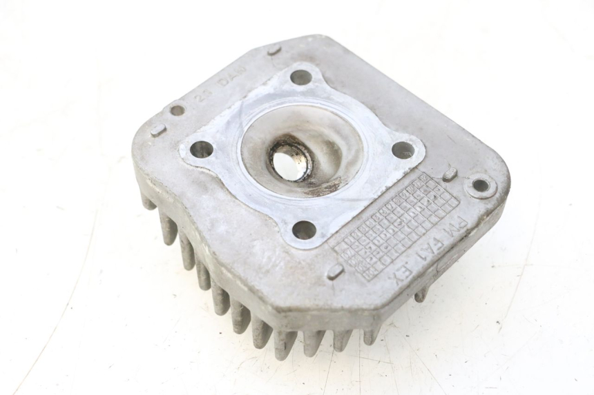 photo de CYLINDER HEAD PEUGEOT LUDIX ONE 50 (2004 - 2013) - Technical close-up